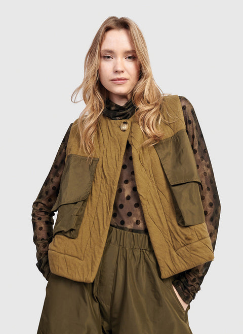Preview Alembika’s fall collection and take home select styles.