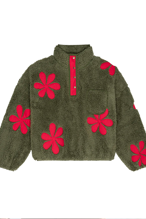 Patch Pocket Countryside Pullover with Daisy Applique